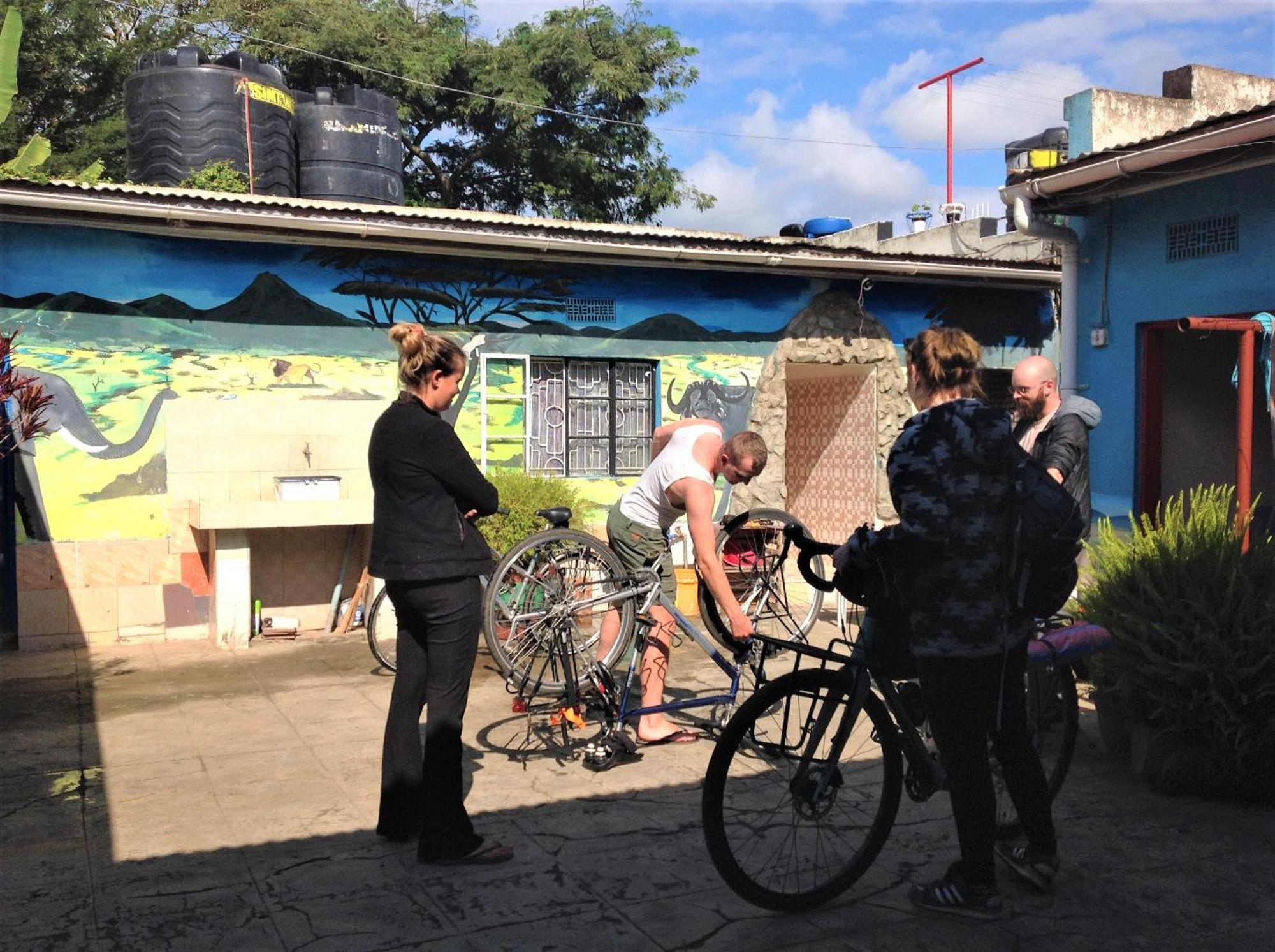 First Point Arusha Hostel Exteriör bild